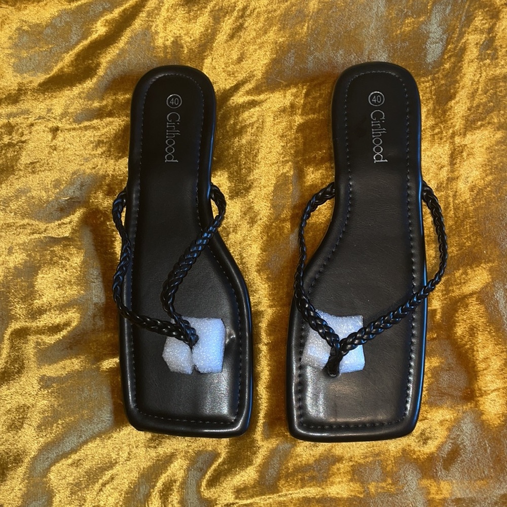 Black Flip Flops